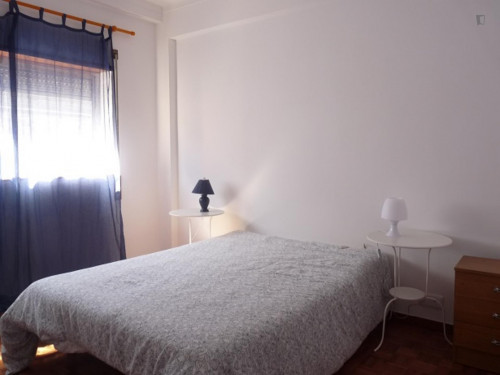 Modern Studio with Wi-Fi and Central Heating in Solum, Coimbra