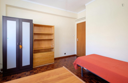 Modern Studio with Wi-Fi and Central Heating in Solum, Coimbra - Gallery - 22