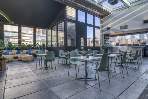 Selina Chelsea New York City - Communal Area
