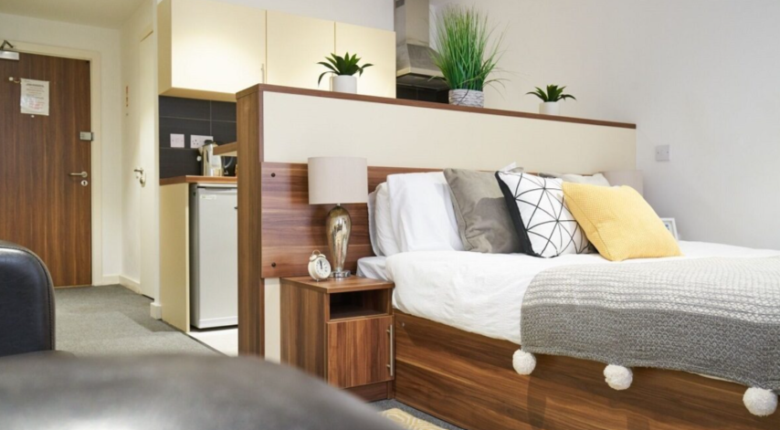  Gold Studio  -  Windsor Court  - Gallery -  1