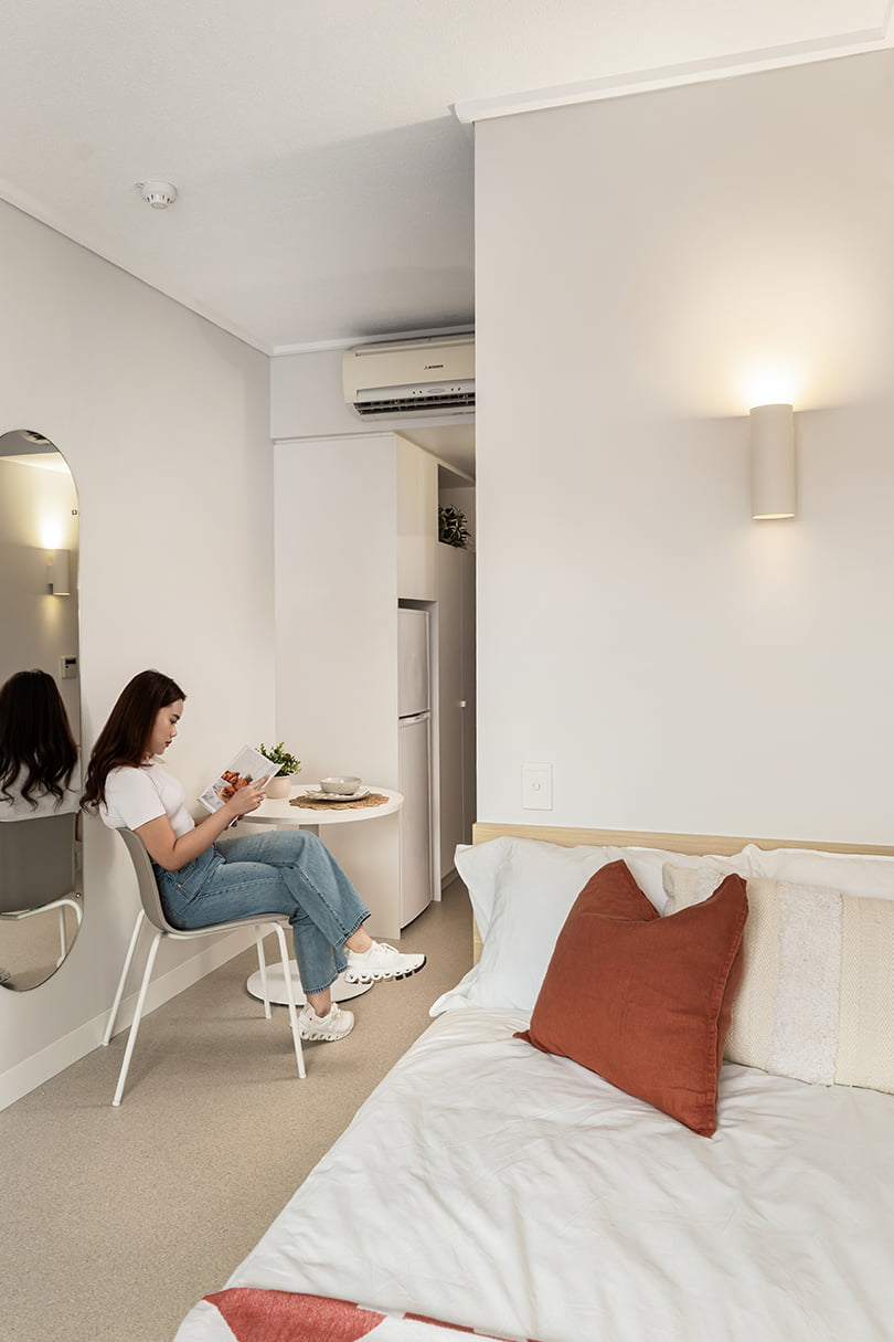  Standard Studio Apartment  -  Iglu Broadway  - Gallery -  8