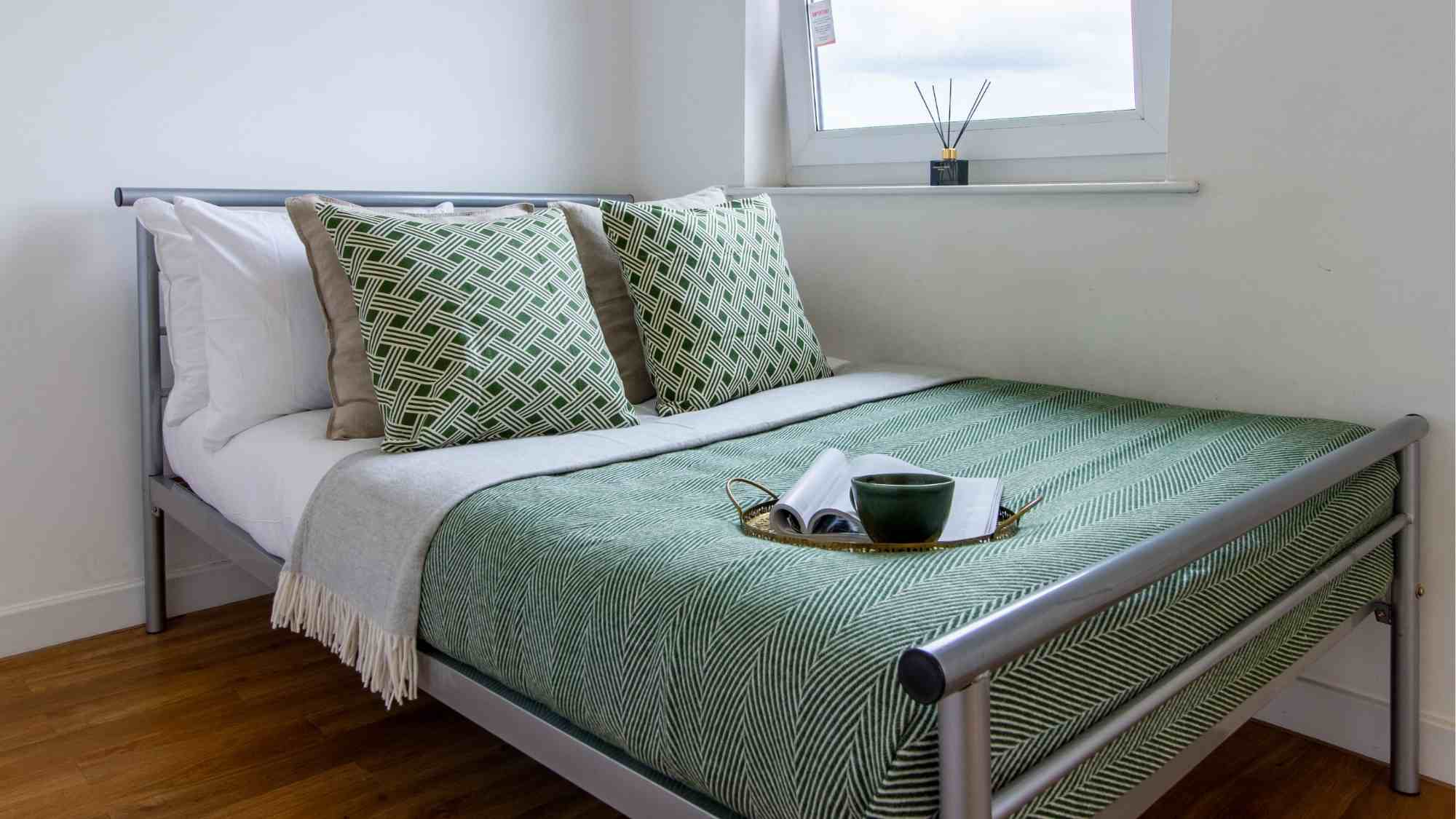 Gold Ensuite - Canalside - Gallery - 1