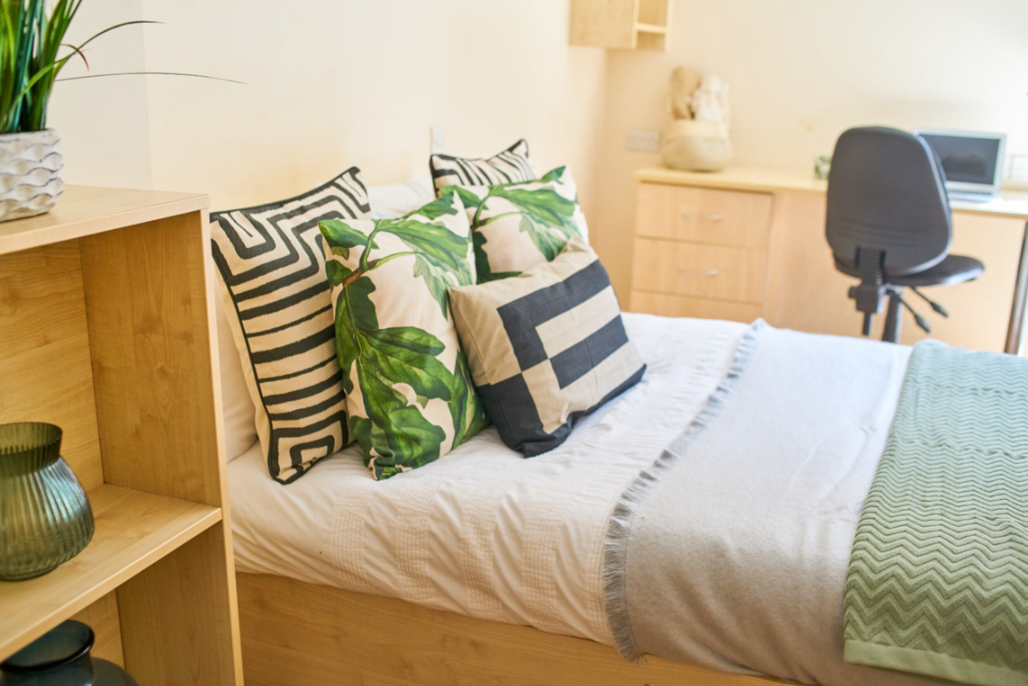  Gold Ensuite  -  Rockingham House  - Gallery -  1