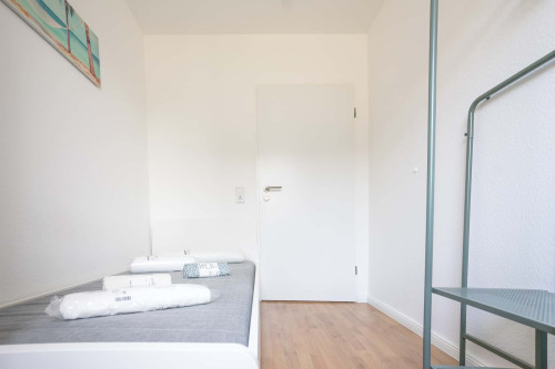 Kölner Landstraße - Room 3