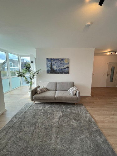 Bright, newly renovated apartment with smart home features & luxury bed – first occupancy  - Gallery -  5