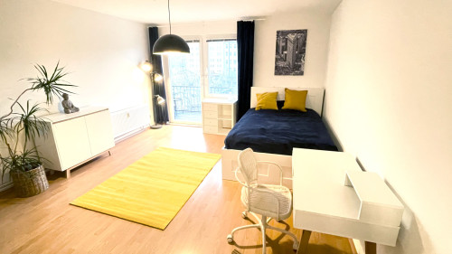 Furnished 1-room apartment with balcony in Prenzlauer Berg