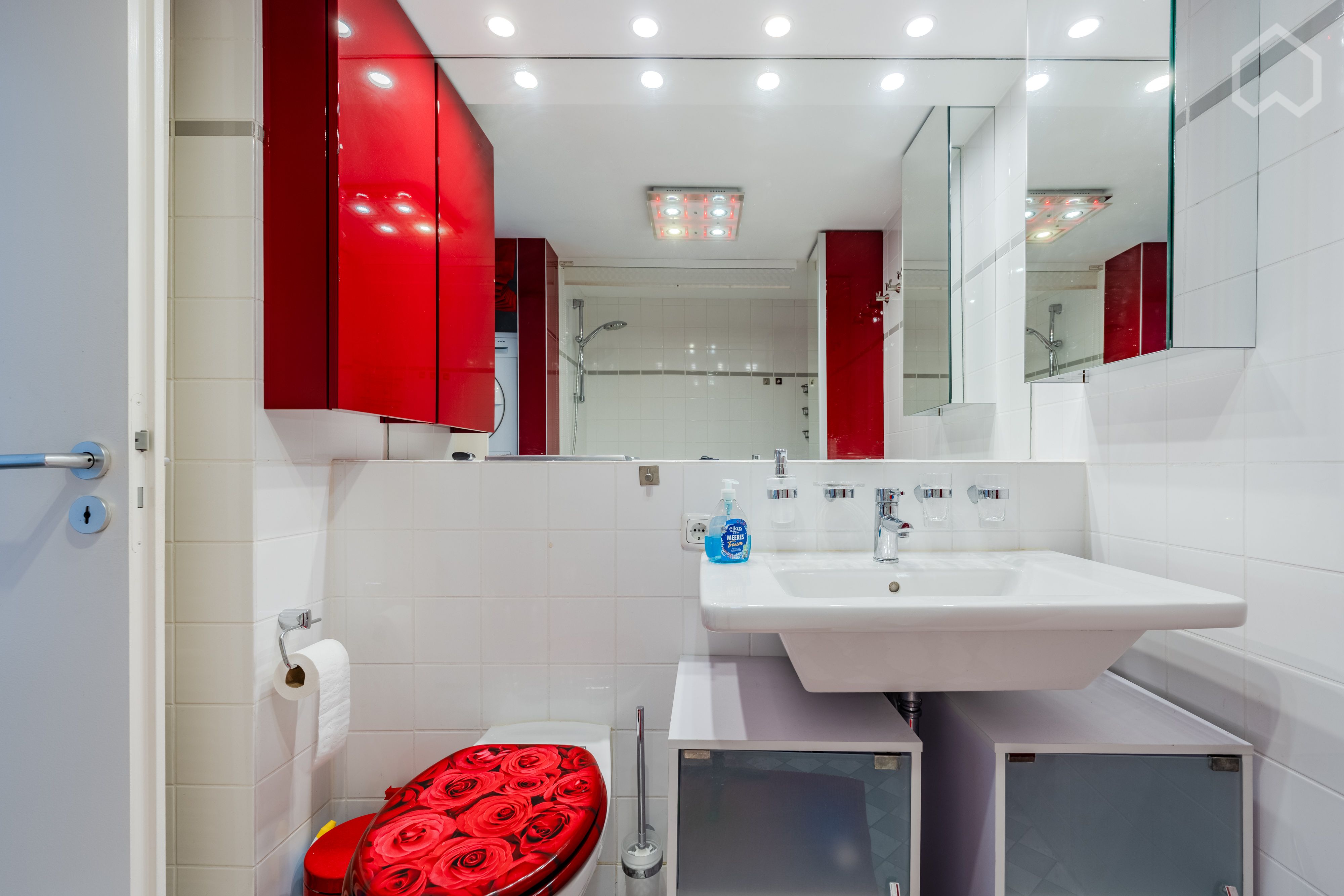 Prime Location In Charlottenburg – Panoramic View & Concierge Near The River - Prime Location in Charlottenburg – Panoramic View & Concierge near the River - Gallery - 12