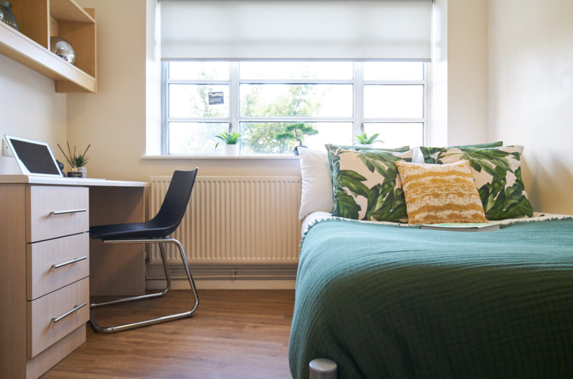 Gold Room - St Andrew's Gardens - Gallery - 1