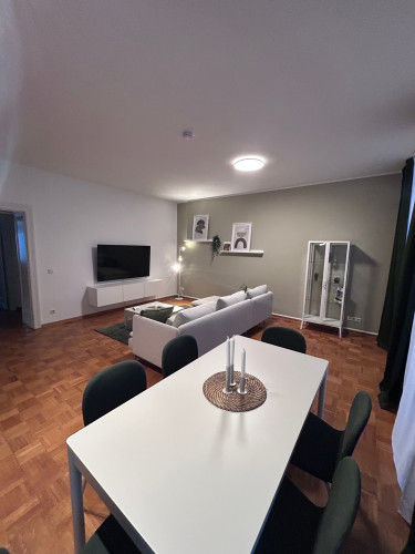 Your New Home: Spacious and Stylish 3-Room Apartment