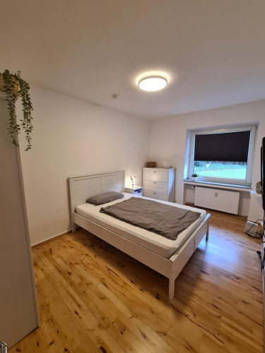 Beautiful garden apartment in the zoo district