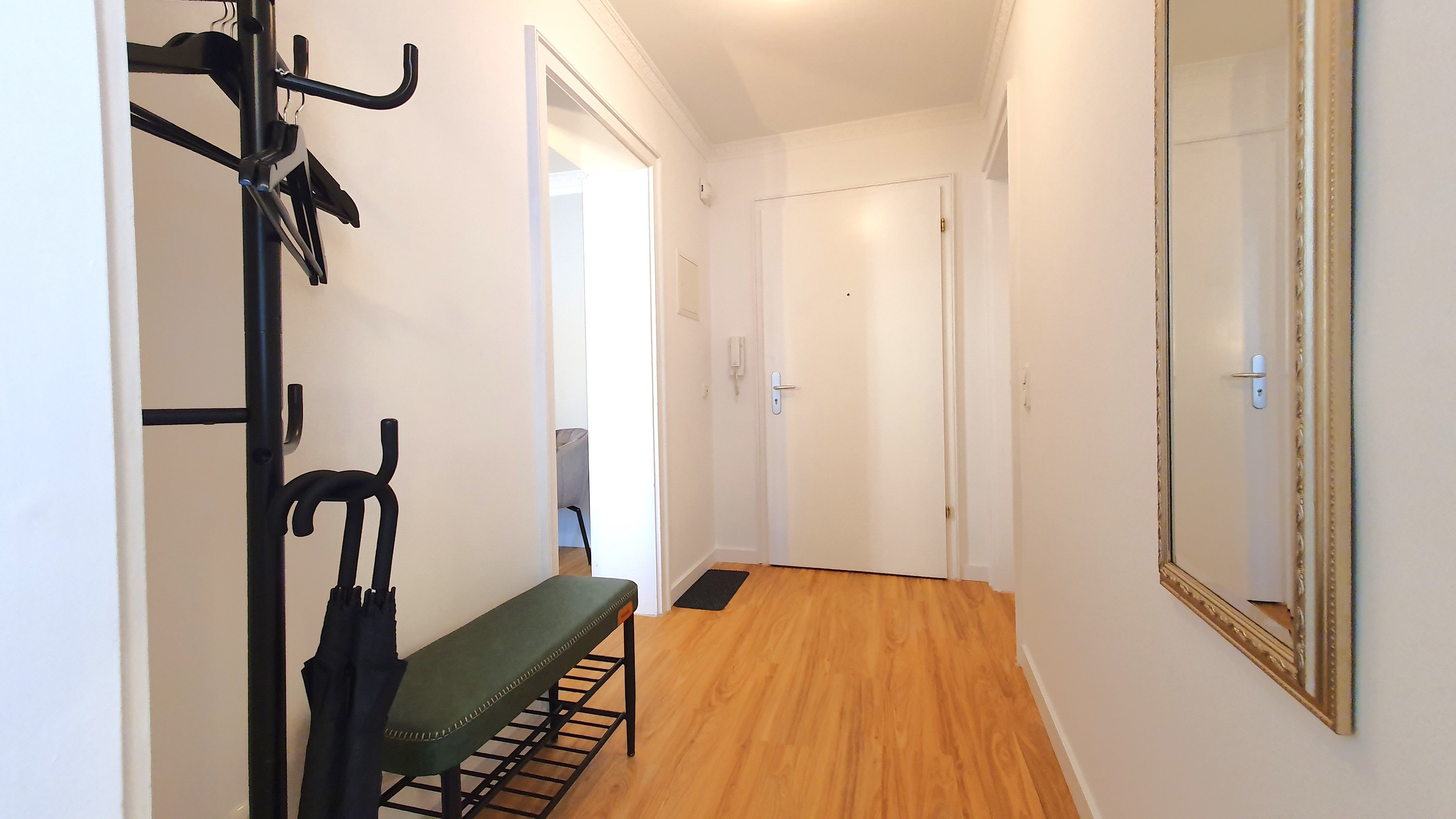 Modern, Practical, Central, Extraordinary - Modern, practical, central, extraordinary - Gallery - 17