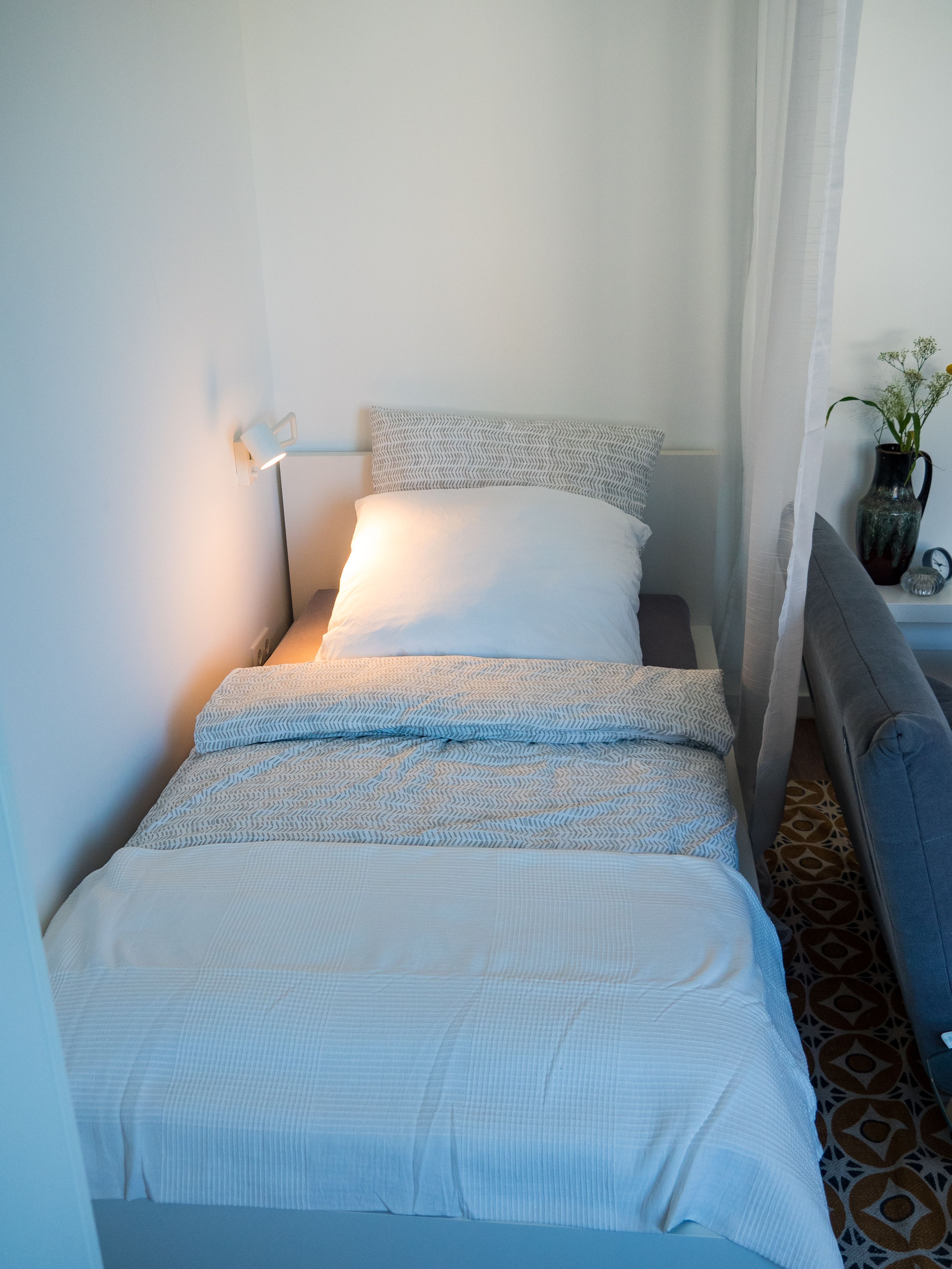  Fully Furnished, Stylish Apartment With Open Kitchen, WiFi, Near The Airport / Trade Fair  -  Fully furnished, stylish apartment with open kitchen, WiFi, near the airport / trade fair  - Gallery -  6