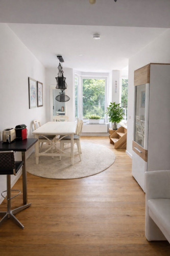 Bright & Elegant 2-Room Apartment near Schloßstraße & Freie Universität (FU Berlin), Berlin-Steglitz