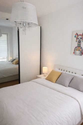 Bright & Elegant 2-Room Apartment near Schloßstraße & Freie Universität (FU Berlin), Berlin-Steglitz