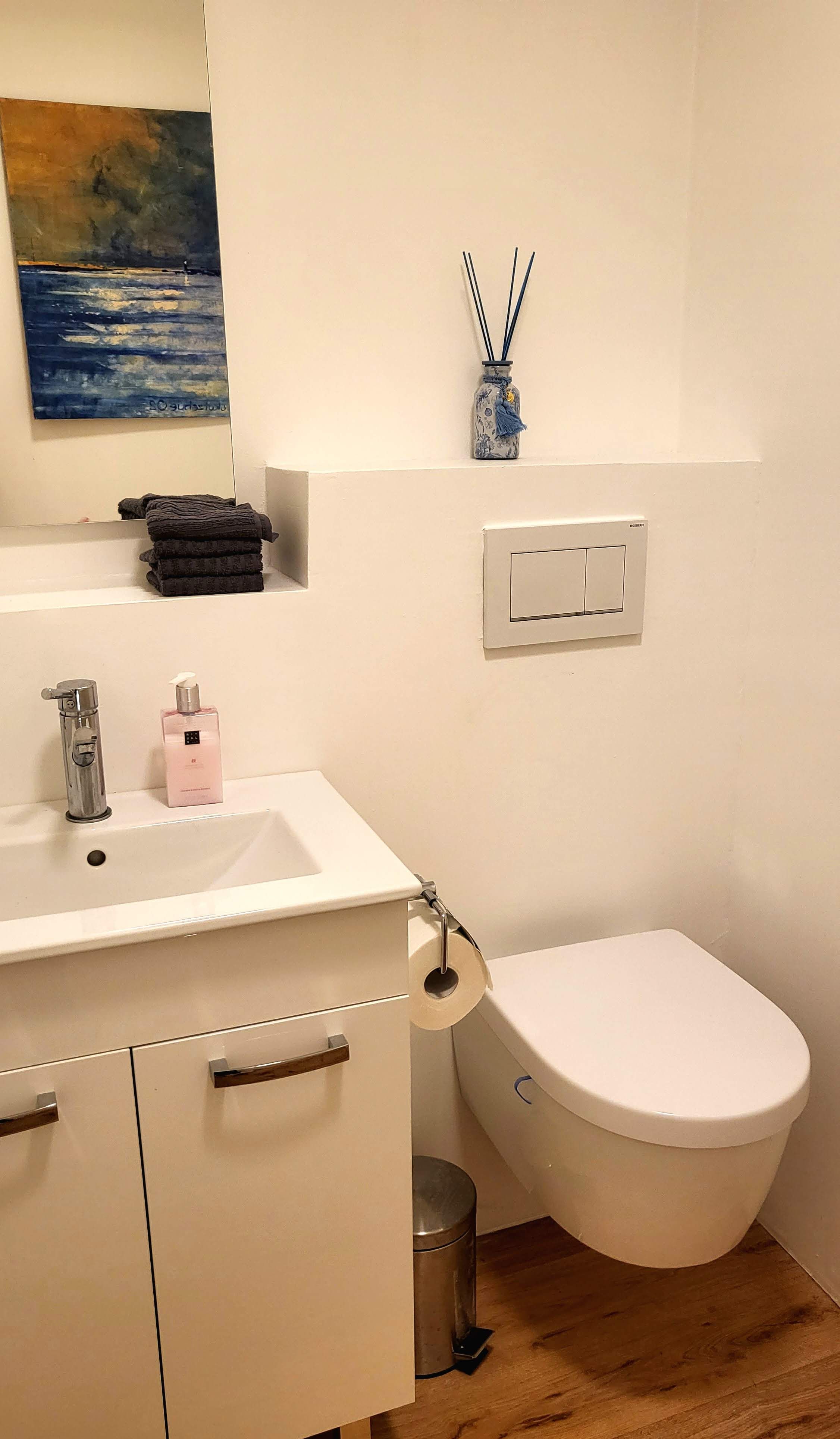 Elegant Two-Story Loft With Zen Garden - Elegant Two-story Loft with Zen Garden - Gallery - 6