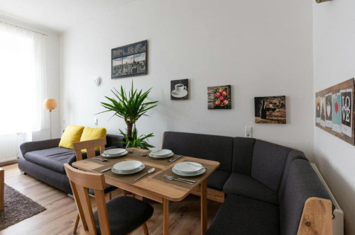 Burghardtgasse, Vienna