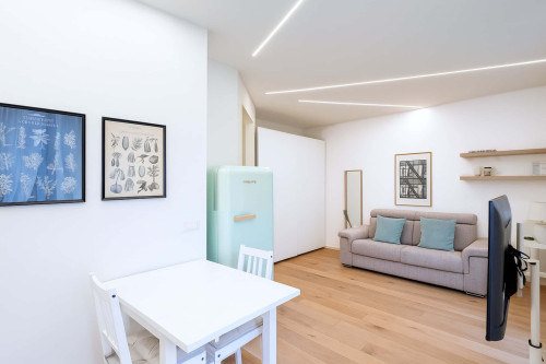 Elegant studio near Corso Lodi - Gallery - 7