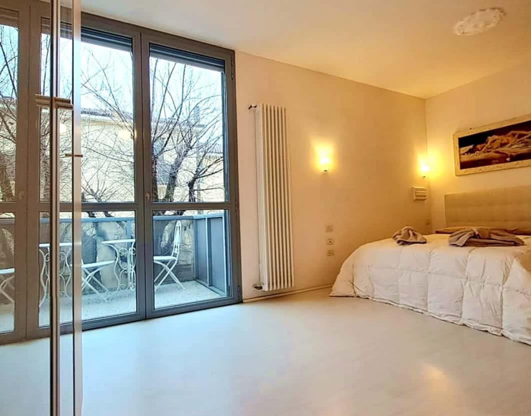 Via Po, Bologna - Via Po, Bologna - Gallery - 1