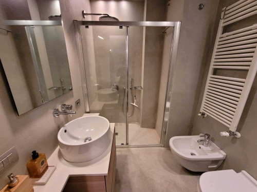 Three-Bedroom Apartment | Via Paolo Sarpi | Zona Chinatown