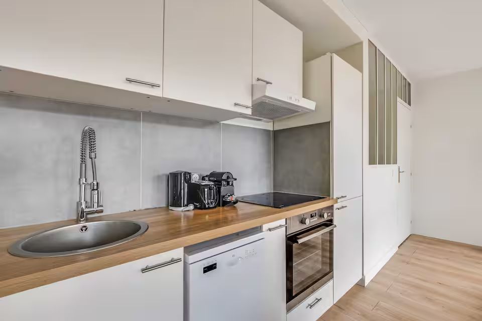  Spacious 1-Bedroom/4-Room Apartment - Buttes-Chaumont  -  Spacious 1-bedroom/4-room apartment - Buttes-Chaumont  - Gallery -  12