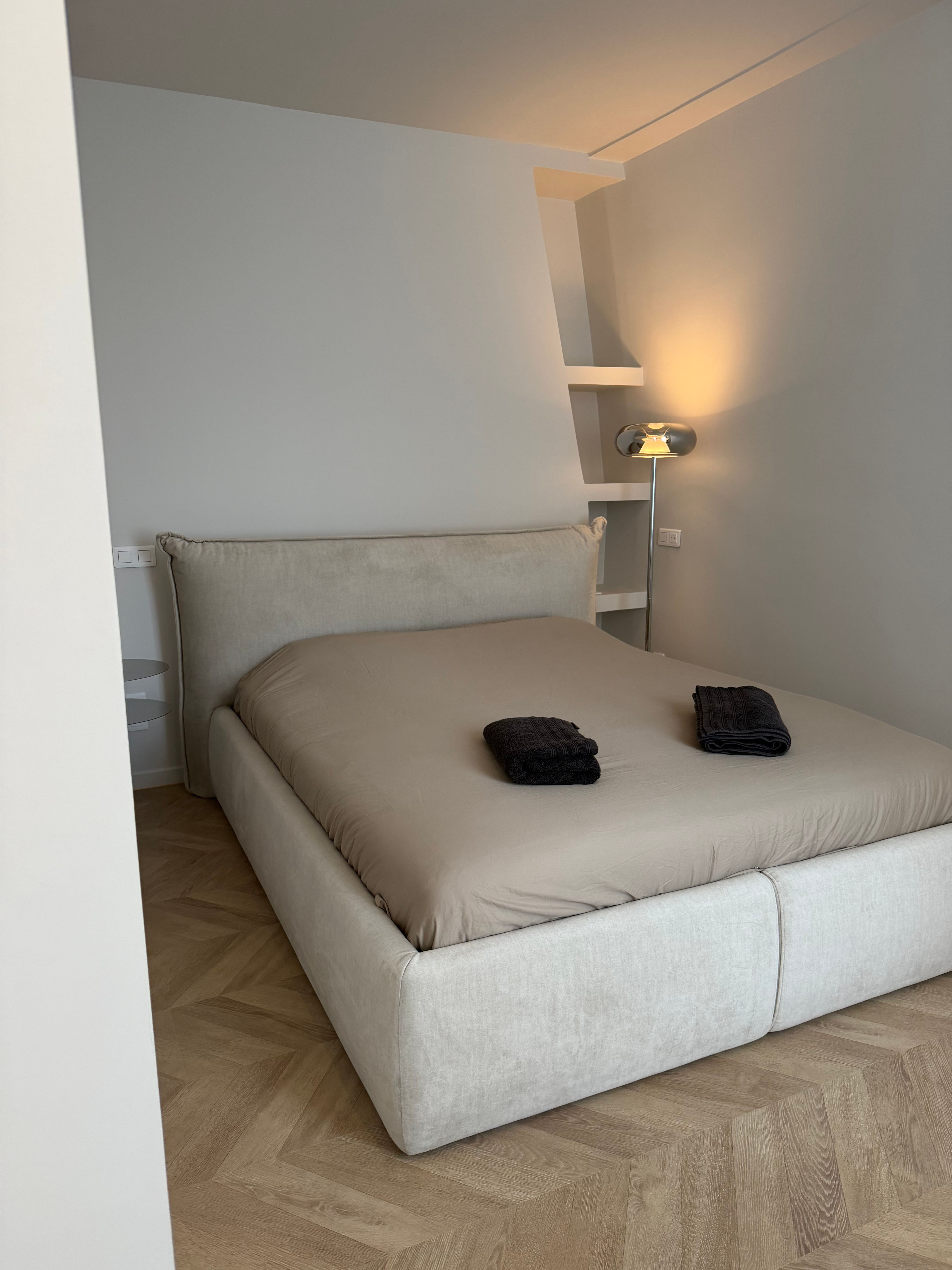  Bright High-End Luxurious Flat In Le Marais  -  Bright High-End Luxurious Flat in Le Marais  - Gallery -  12