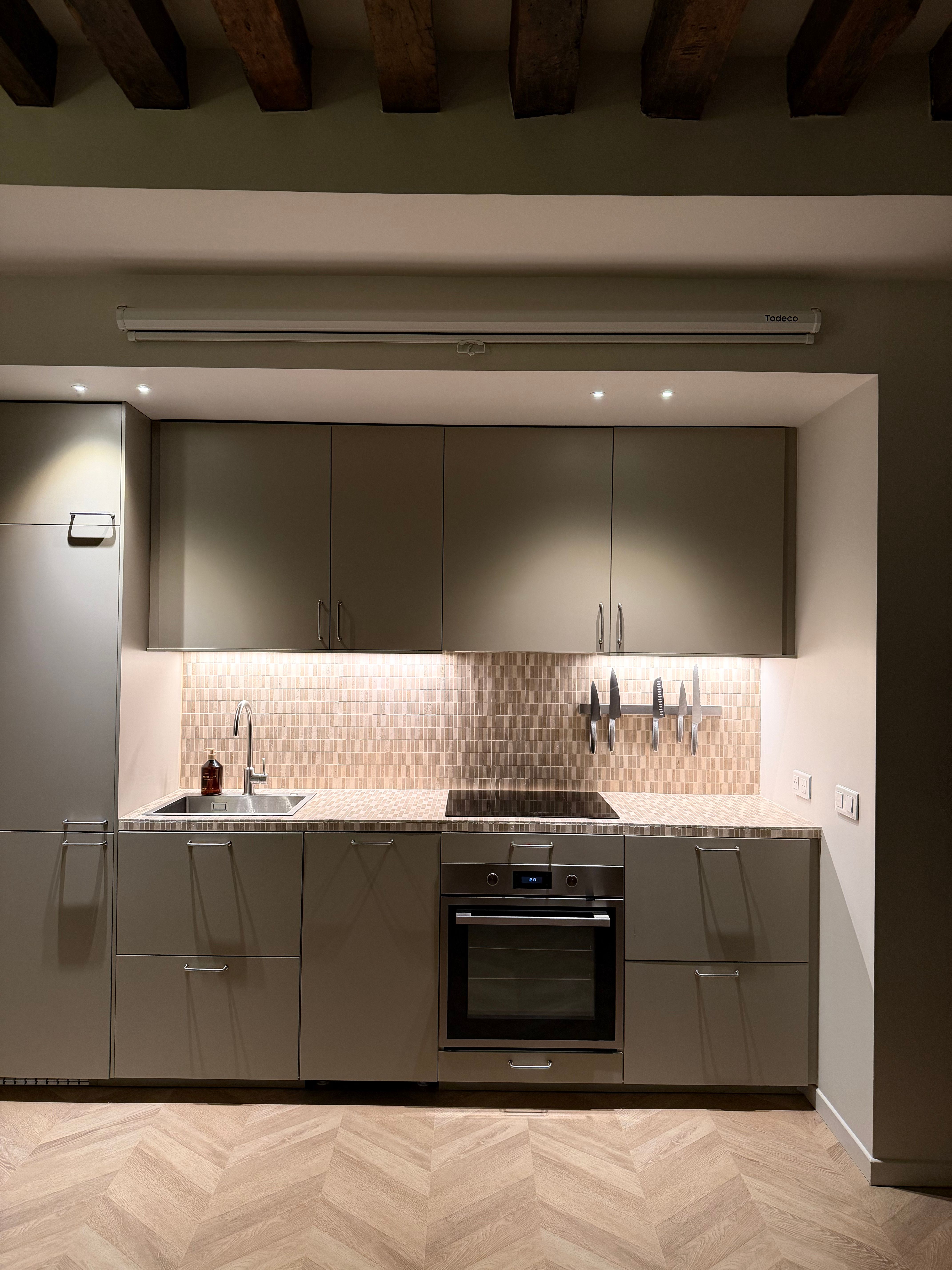  Bright High-End Luxurious Flat In Le Marais  -  Bright High-End Luxurious Flat in Le Marais  - Gallery -  3