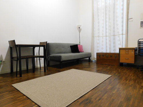 Industrial style studio loft with 4 m. high ceiling next to Gleisdreieck Park