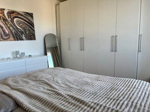 Beautiful bright 2-room apartment with a great view