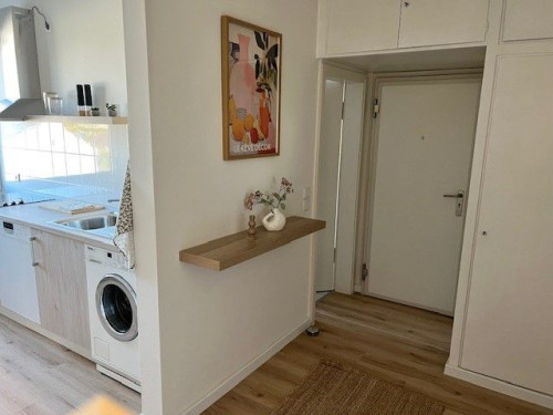 Beautiful bright 2-room apartment with a great view  - Gallery -  5