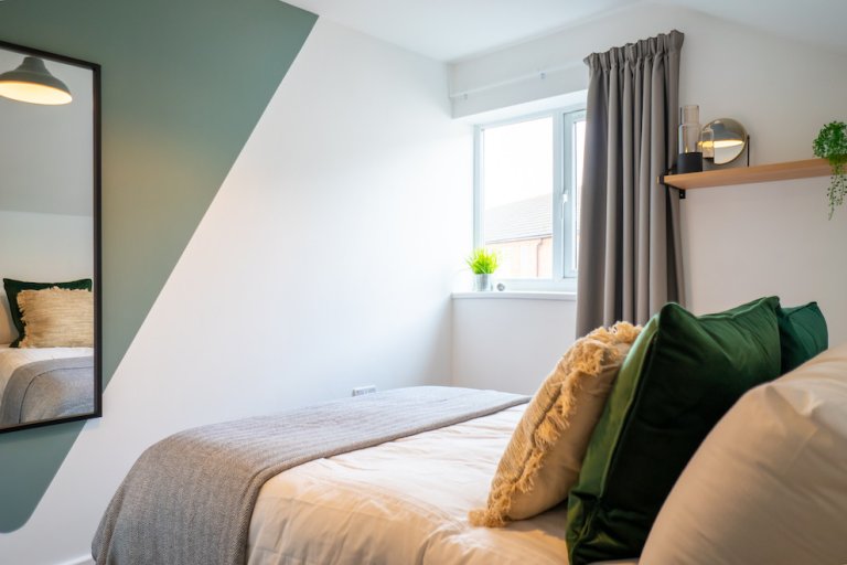  5 Bedroom House ,121  -  Canwick Road  - Gallery -  4