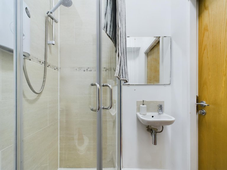 5 Bedroom House - Flat 4 - China Street - Gallery - 2