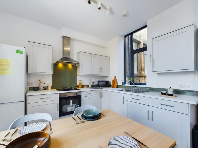 5 Bedroom House - Flat 4 - China Street - Gallery - 5