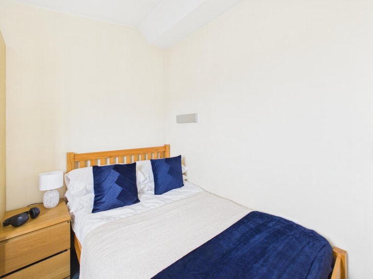 4 Bedroom House - Flat 9 - China Street - Gallery - 1