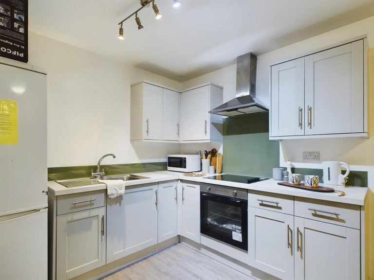 3 Bedroom House - Flat 3 - China Street - Gallery - 2