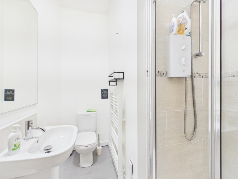 3 Bedroom House - Flat 3 - China Street - Gallery - 6