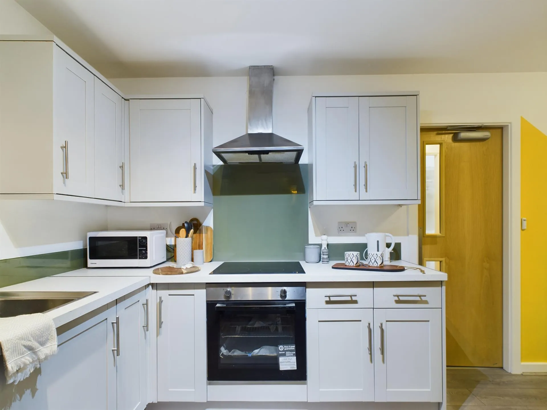 3 Bedroom House - Flat 2 - 6