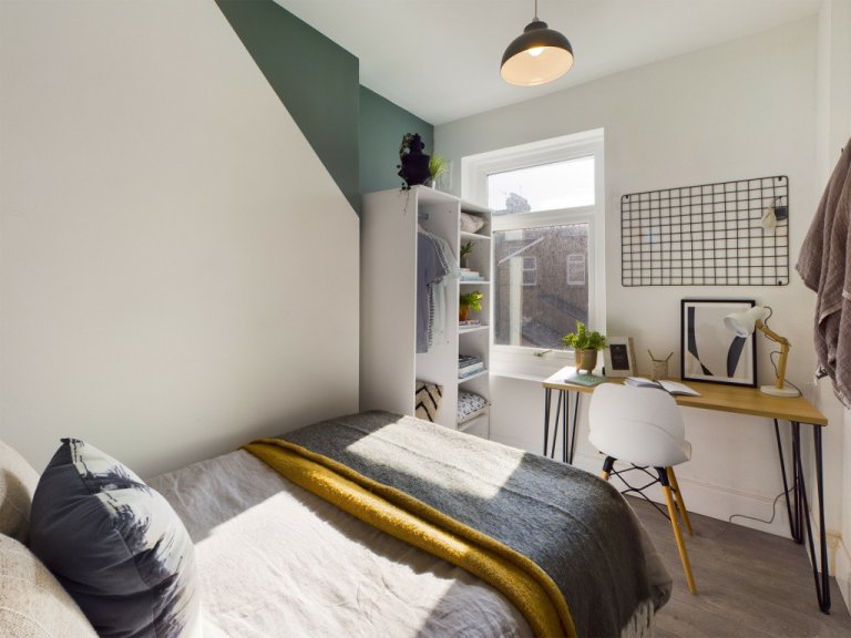  6 Bedroom House  -  Milking Stile Lane  - Gallery -  6