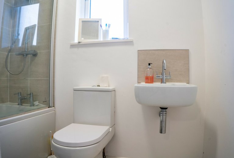 4 Bedroom House - Kelsey Street - Gallery - 2