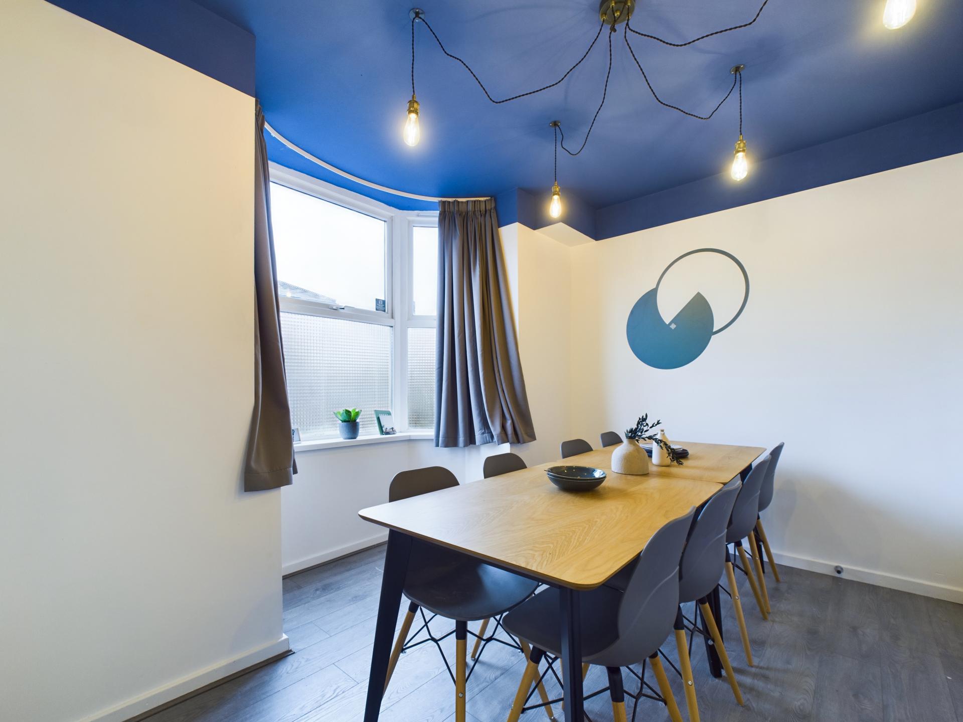  9 Bedroom House  -  Great Western Street  - Gallery -  7