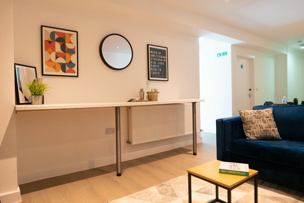  8 Bedroom House (79 Crofton Street)  -  Crofton Street  - Gallery -  4