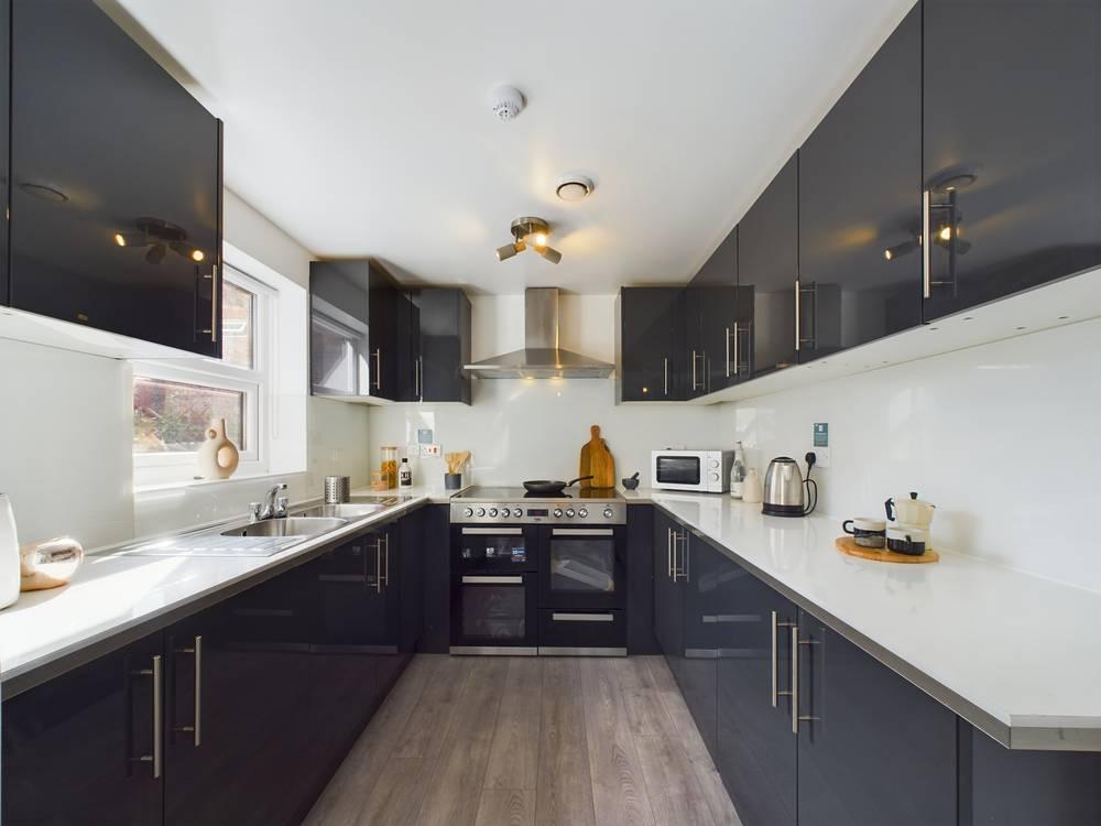  5 Bedroom House (2 Crofton Street)  -  Crofton Street  - Gallery -  8