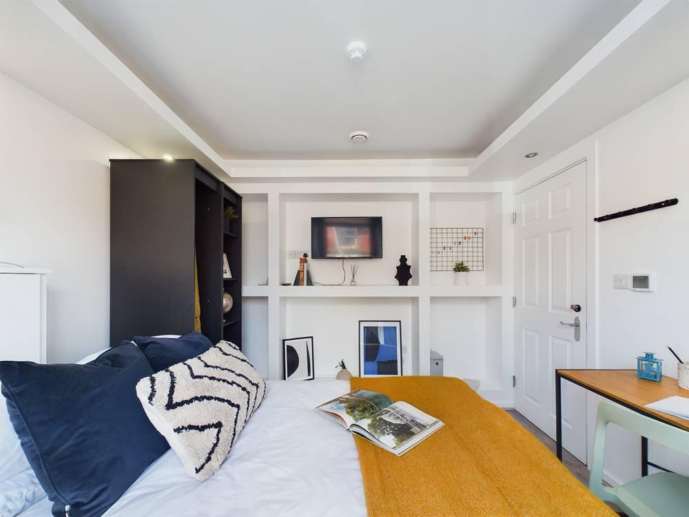  5 Bedroom House (2 Crofton Street)  -  Crofton Street  - Gallery -  7