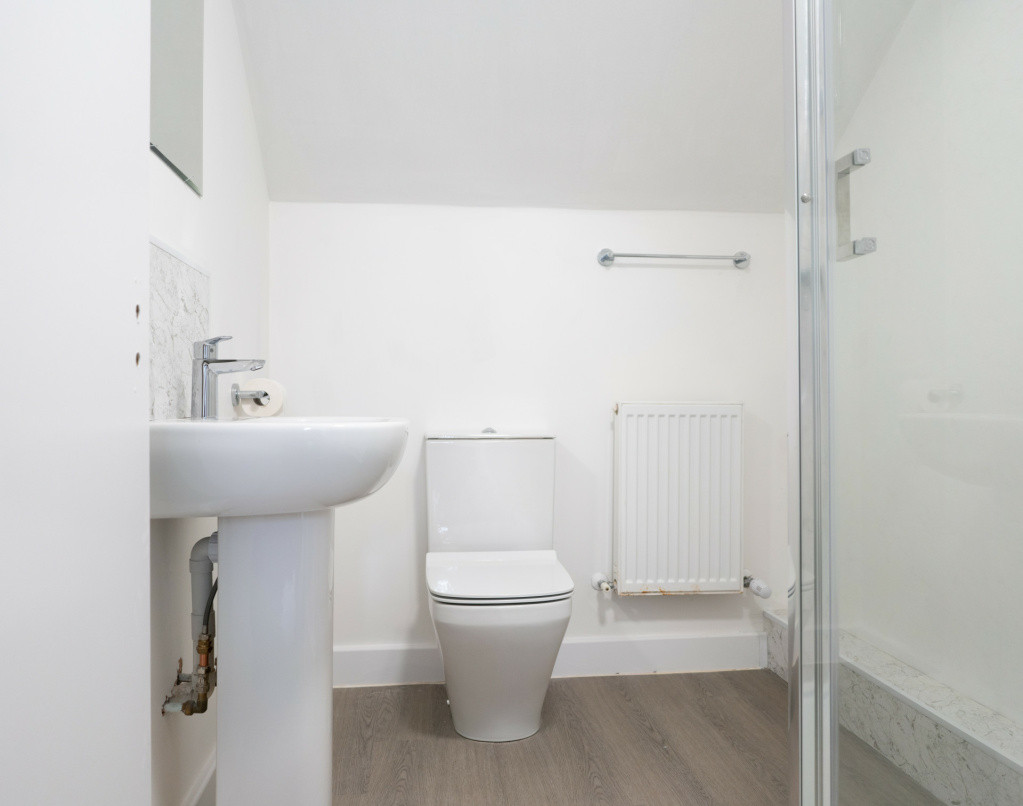  3 Bedroom House (Flat 2)  -  Dickenson Road  - Gallery -  5