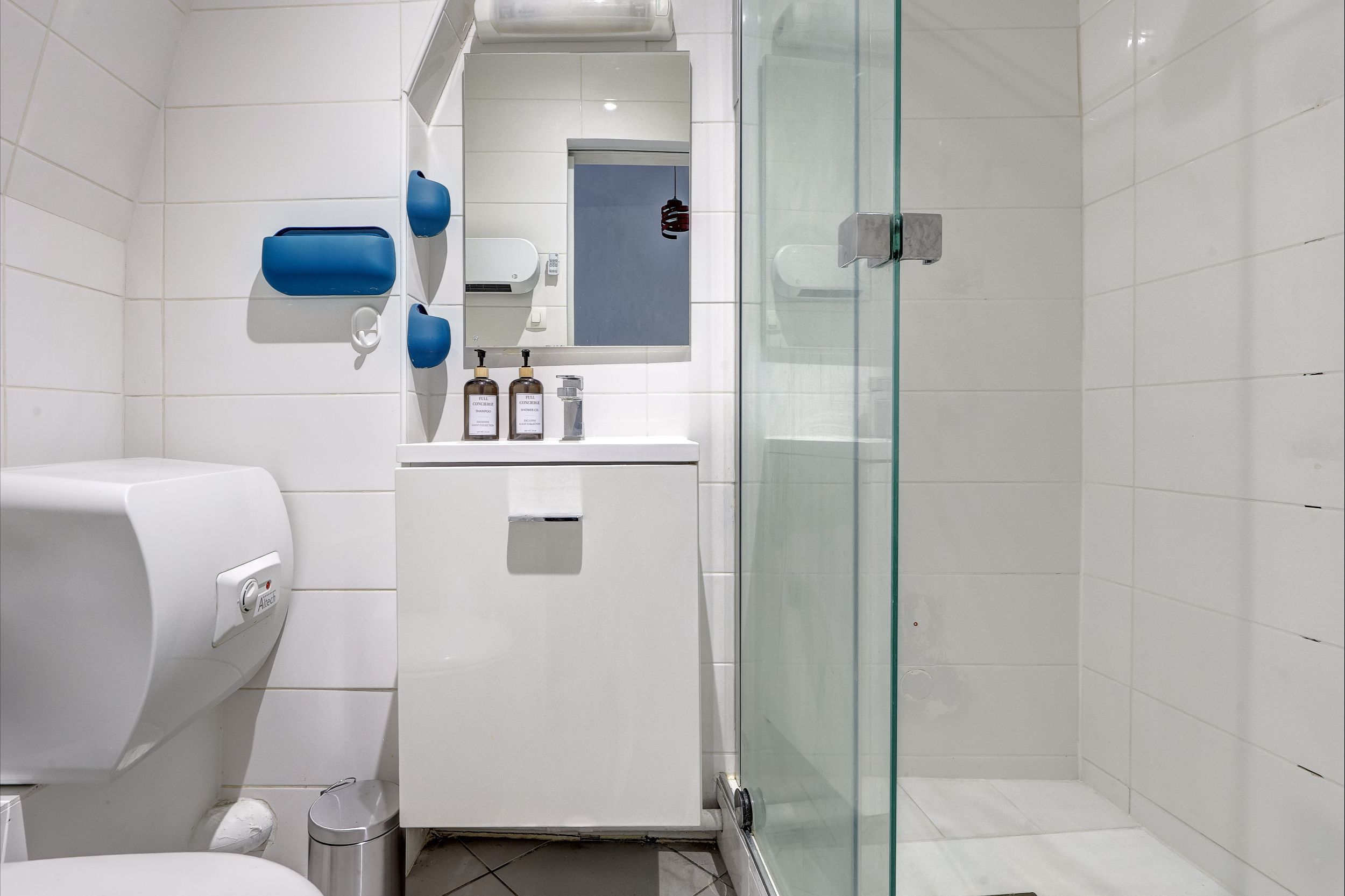  Following The Grenelle Summit: Studio Apartment At The Foot Of The Eiffel Tower  -  Following the Grenelle Summit: Studio apartment at the foot of the Eiffel Tower  - Gallery -  1