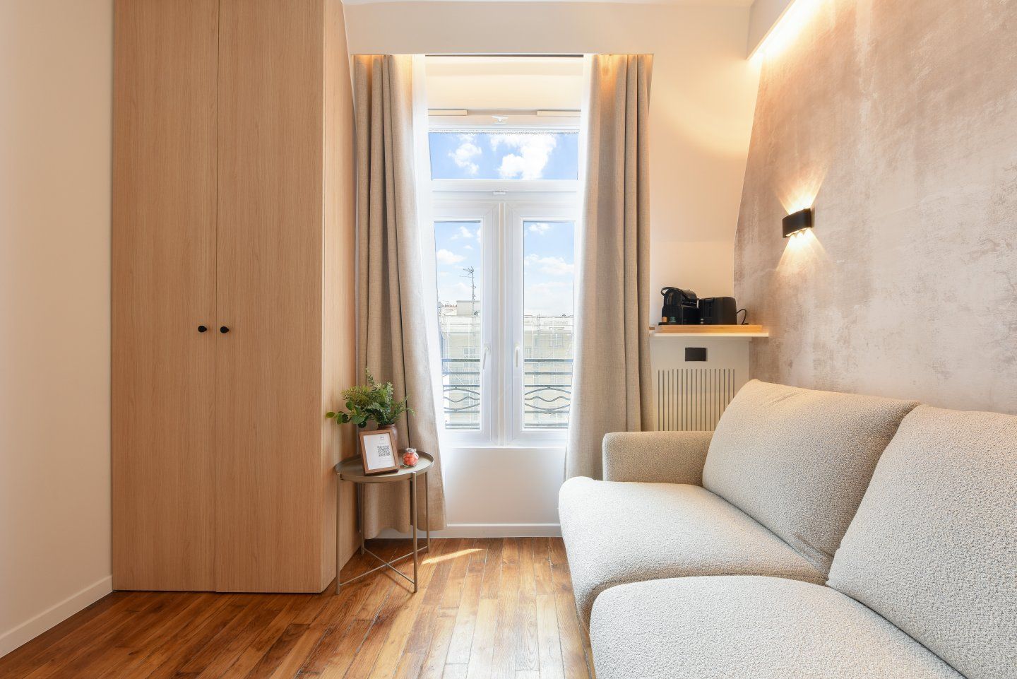  High-End Renovated Studio – Bright & Ideally Located In Paris 15th  -  High-End Renovated Studio – Bright & Ideally Located in Paris 15th  - Gallery -  5