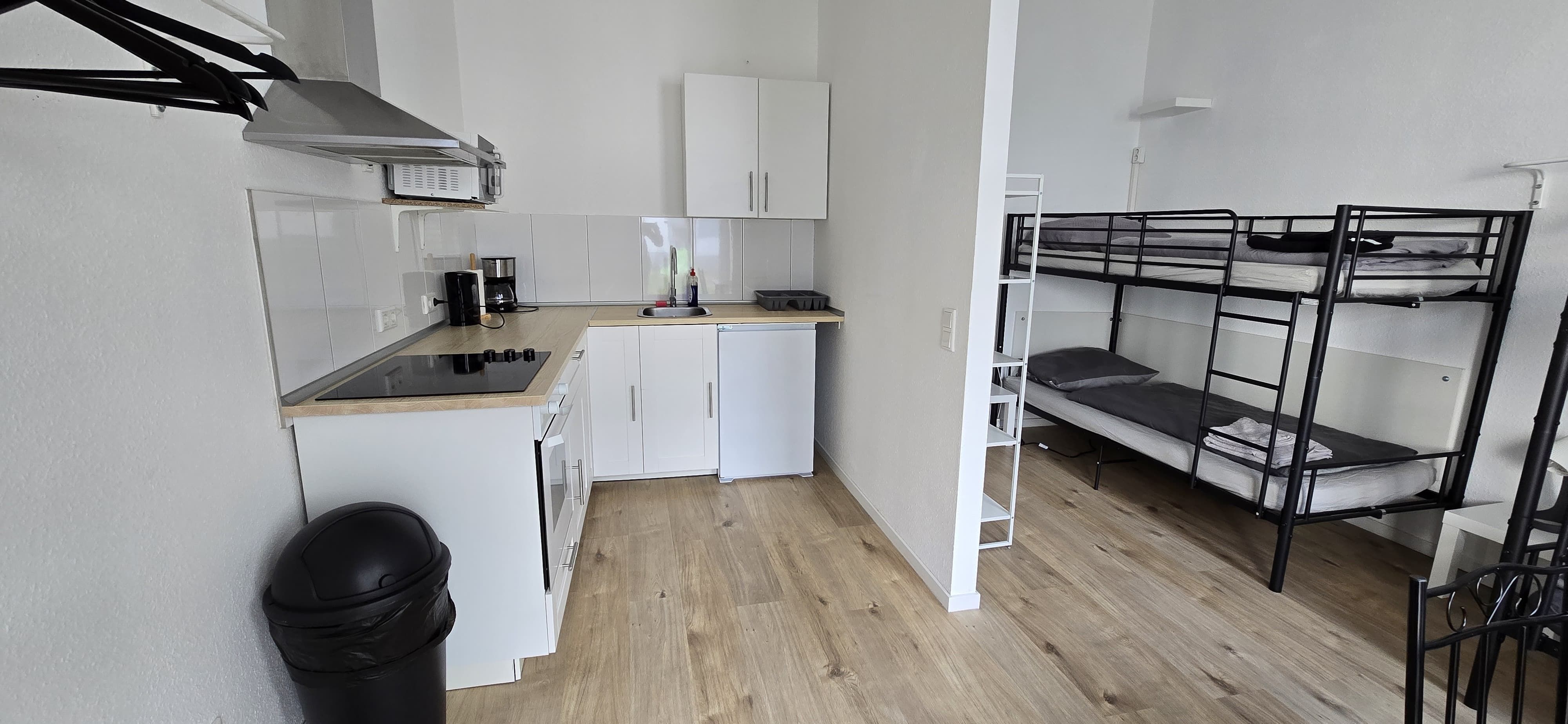  Neat Studio In Popular Area  -  Neat studio in popular area  - Gallery -  5