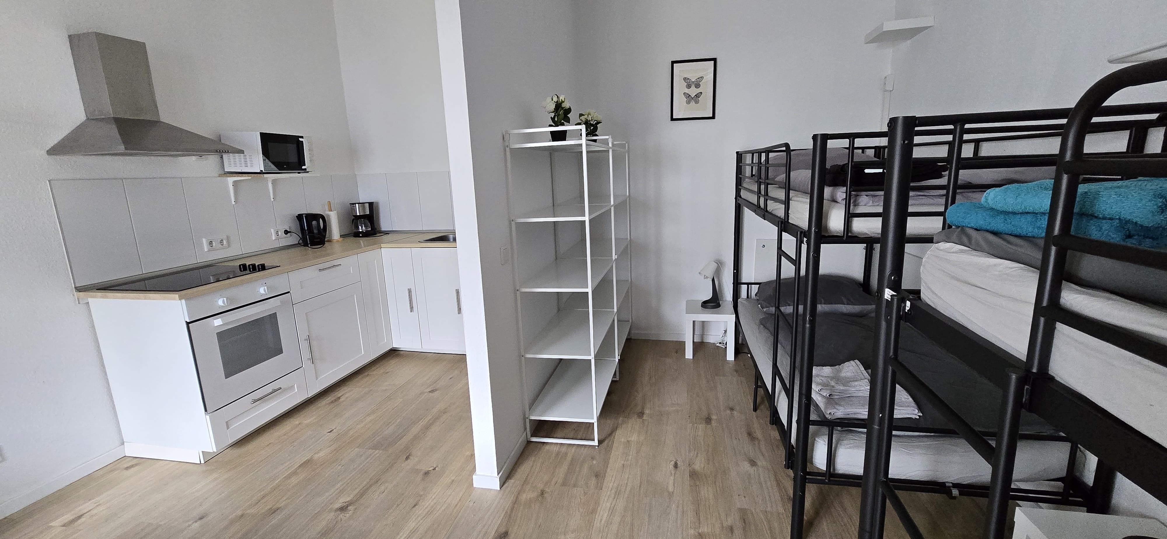  Neat Studio In Popular Area  -  Neat studio in popular area  - Gallery -  14