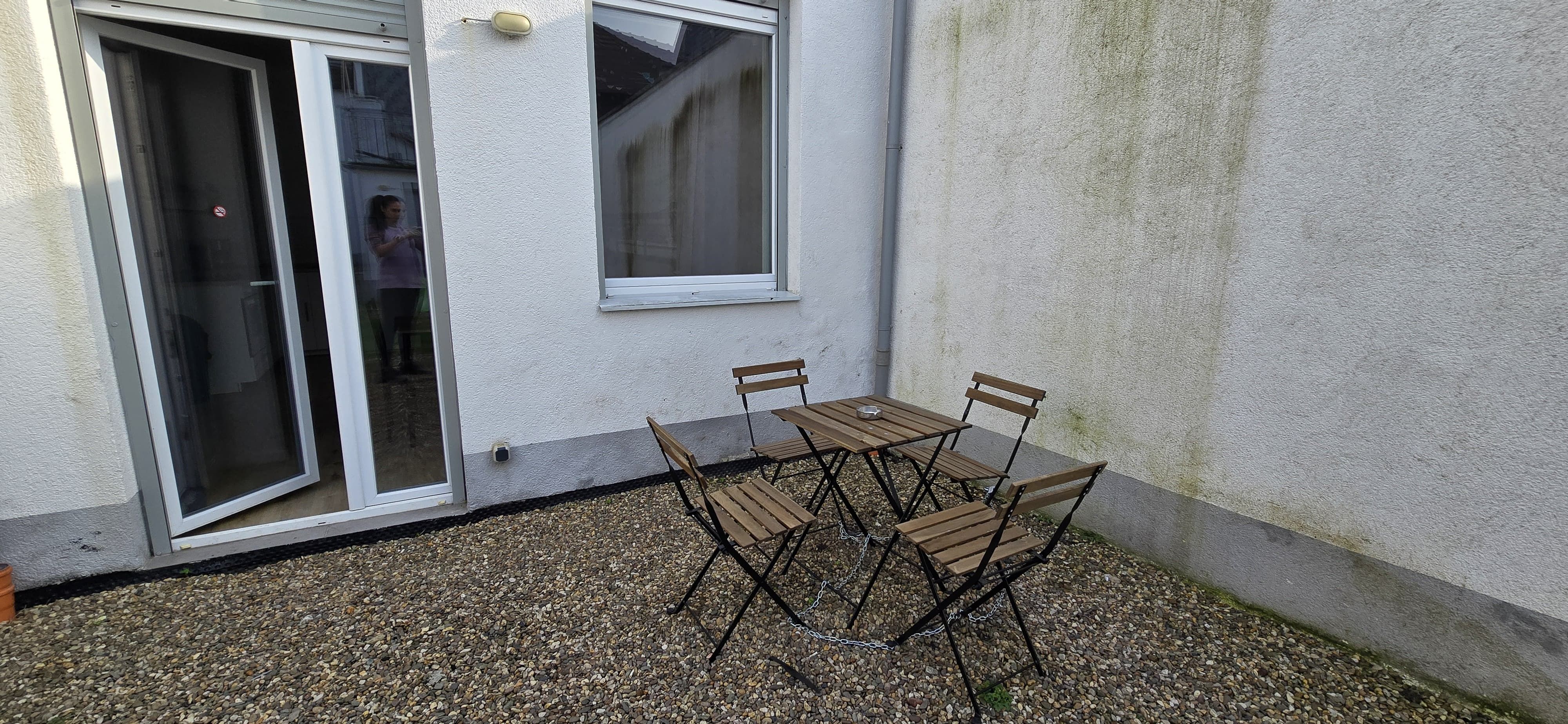  Neat Studio In Popular Area  -  Neat studio in popular area  - Gallery -  8