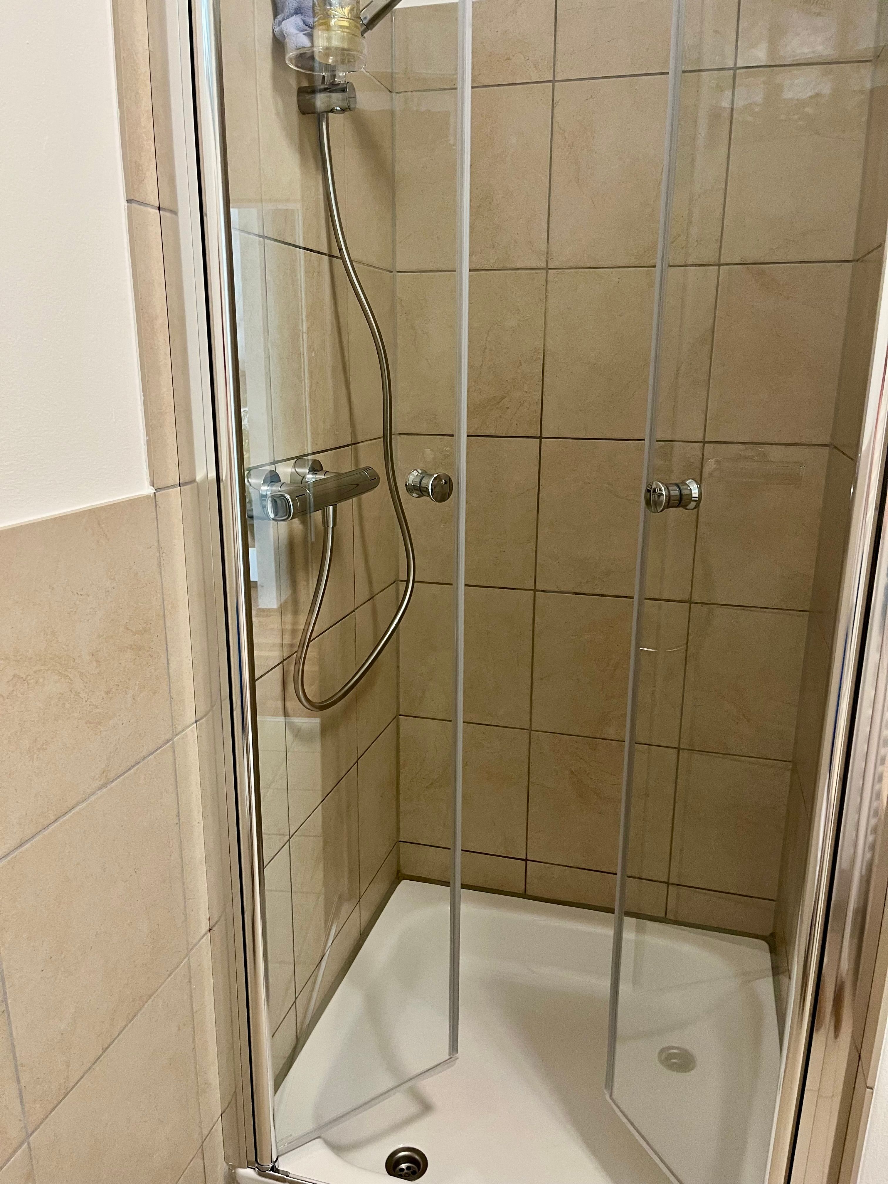 Modern And Furnished Apartment With A South-Facing Balcony. - Modern and furnished apartment with a south-facing balcony. - Gallery - 11