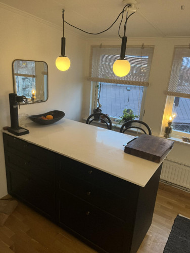 Cozy Double Bedroom close to University of Gothenburg - Gallery - 6